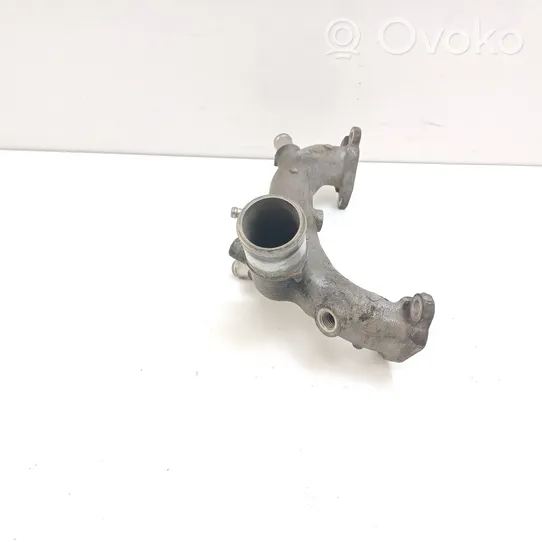 Toyota Tundra II Tuyau de liquide de refroidissement moteur 