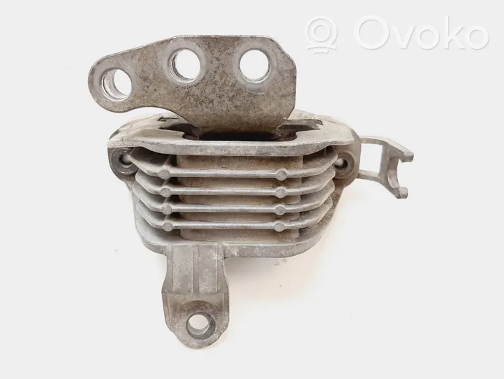 Chevrolet Orlando Engine mount bracket V06468
