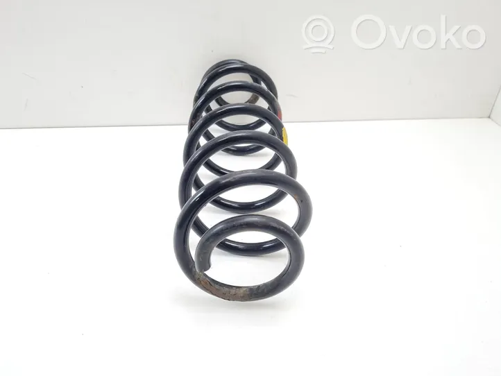 Toyota Prius (XW50) Rear coil spring 