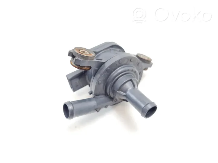 Toyota Prius (XW50) Pompe à eau de liquide de refroidissement G904047040