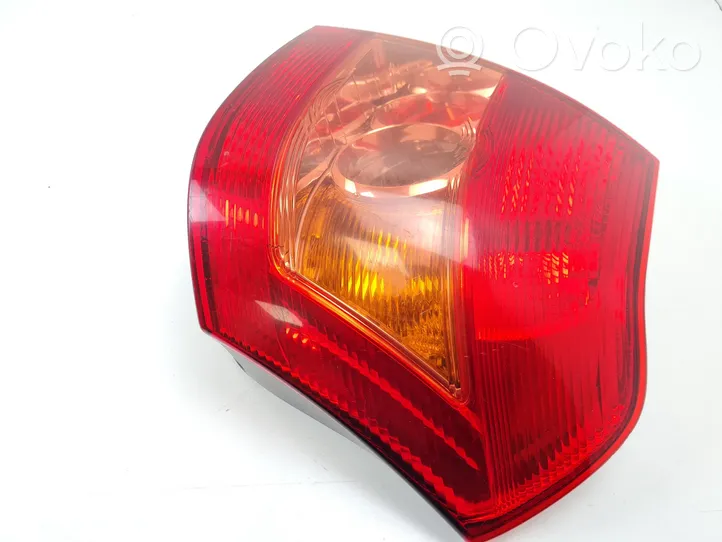 Toyota Corolla E120 E130 Lampa tylna 8156002301