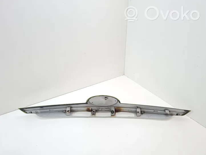 Toyota Verso Trunk door license plate light bar 768110F090