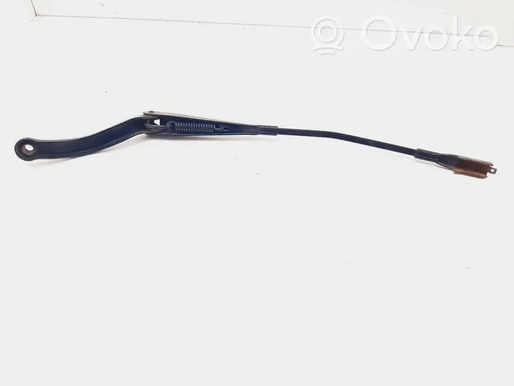 Opel Corsa D Front wiper blade arm 13182325