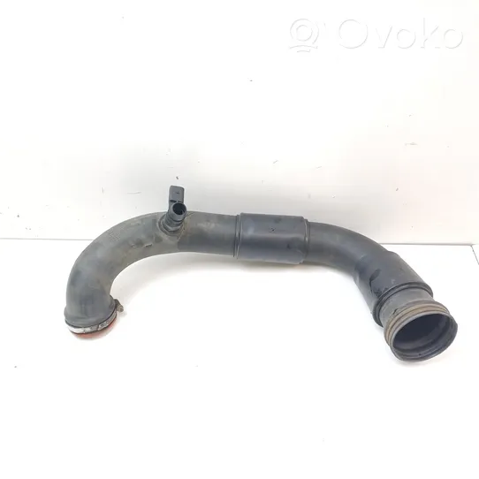 Volkswagen Crafter Tube d'admission de tuyau de refroidisseur intermédiaire 2E0129615B