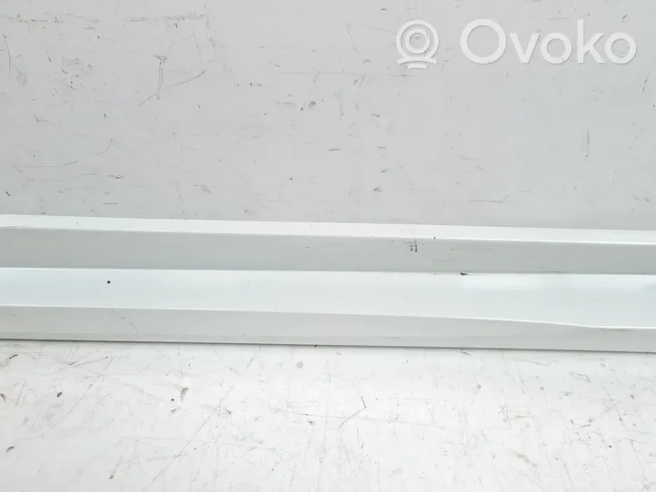 Toyota Prius (XW50) Sill 7586047080