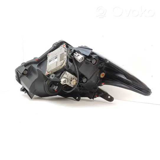 Toyota Prius (XW30) Headlight/headlamp E11005341