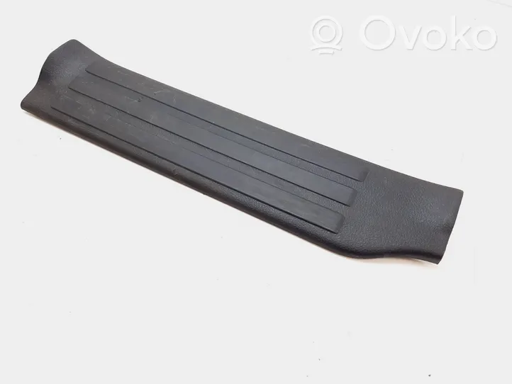 Toyota Tundra II Rear sill trim cover 67917