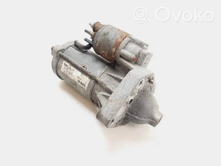 Opel Vivaro Starter motor 233000106R