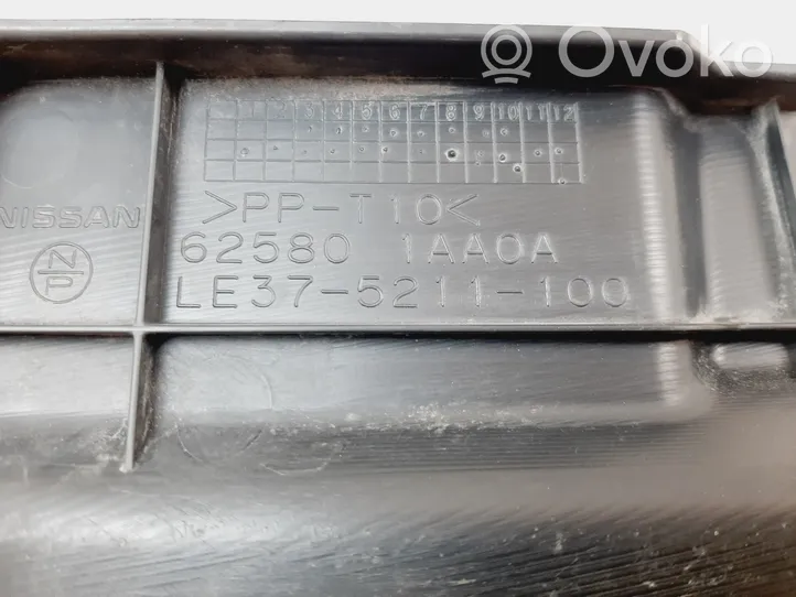 Nissan Murano Z51 Rivestimento della modanatura della chiusura del vano motore/cofano LE375211100