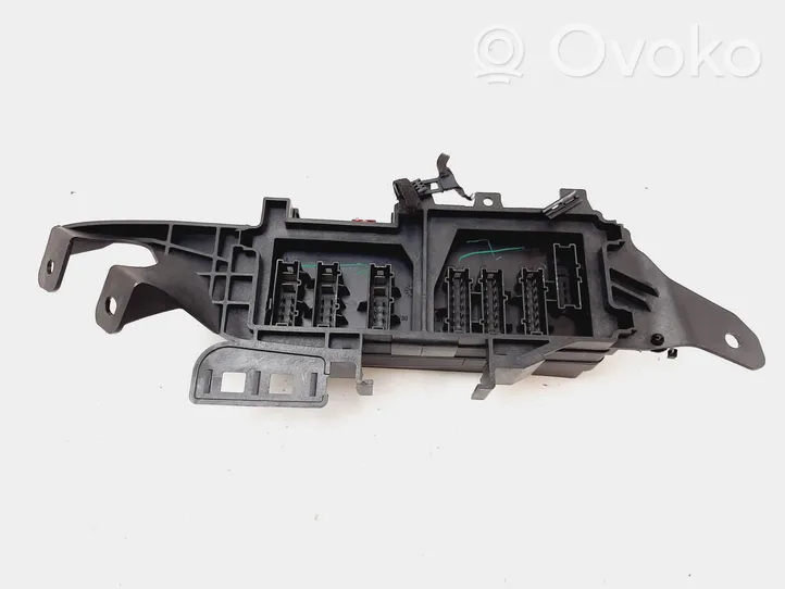 Mercedes-Benz GL X164 Module de fusibles A1645403372