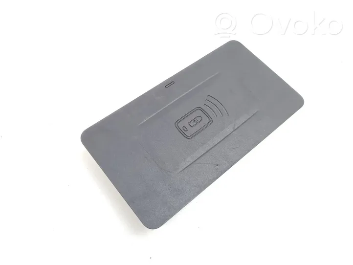 BMW 3 G20 G21 Wireless charging module 9437712