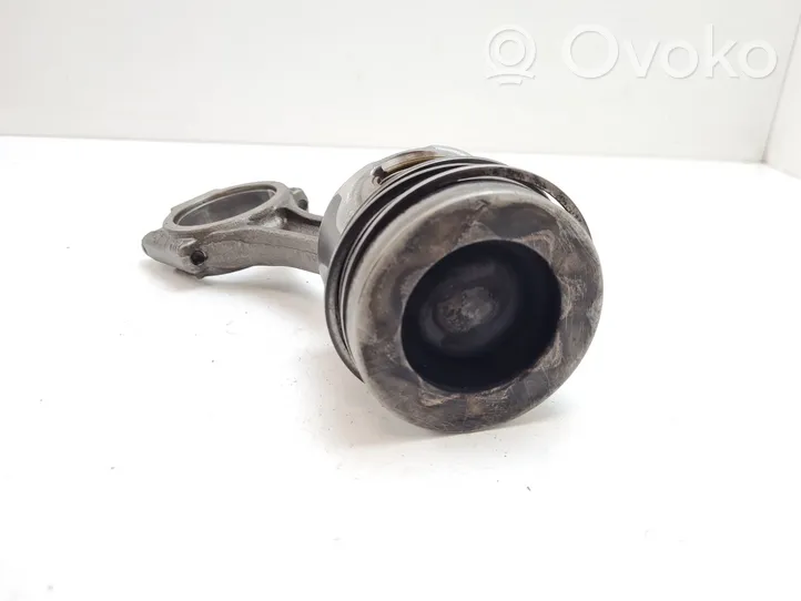 Volkswagen PASSAT B6 Piston with connecting rod 081187