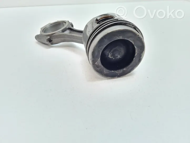 Volkswagen PASSAT B6 Piston with connecting rod 081187