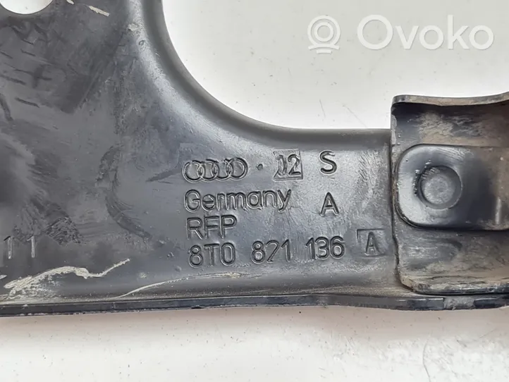 Audi A5 Sportback 8TA Supporto di montaggio del parafango 8T0821136A