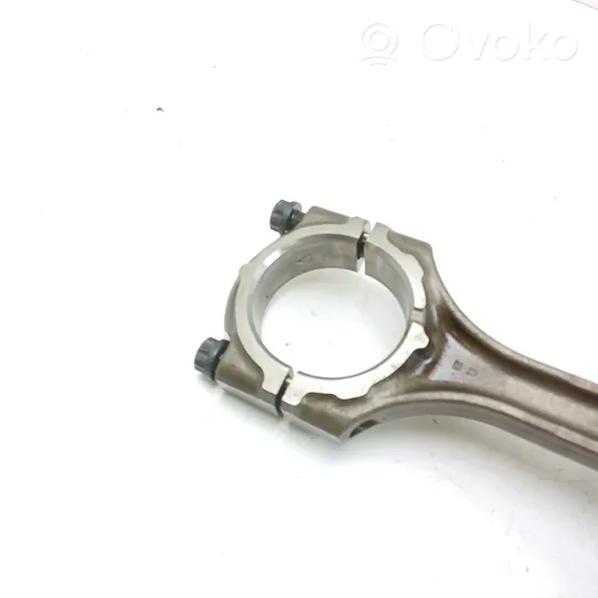 Toyota Avensis T250 Piston avec bielle 