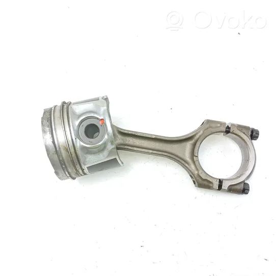 Toyota Avensis T250 Piston avec bielle 