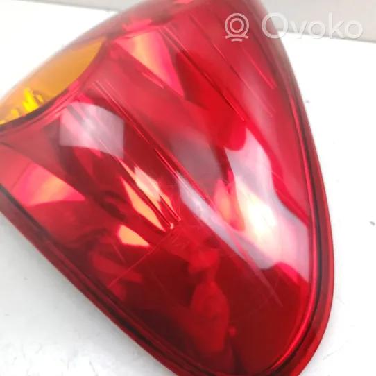 Mitsubishi L200 Lampa tylna 22016639