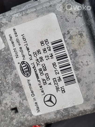 Mercedes-Benz R W251 Phare frontale A2518260291