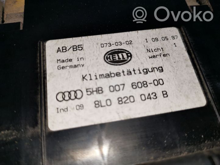 Audi A4 S4 B5 8D Oro kondicionieriaus/ klimato/ pečiuko valdymo blokas (salone) 8L0820043B