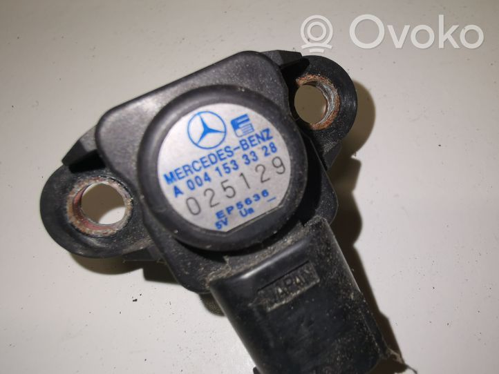 Mercedes-Benz C W203 Capteur de pression d'air A0041533328