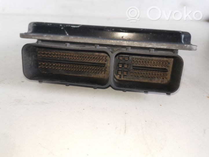 Mercedes-Benz C W203 Dzinēja vadības bloks A2711533579