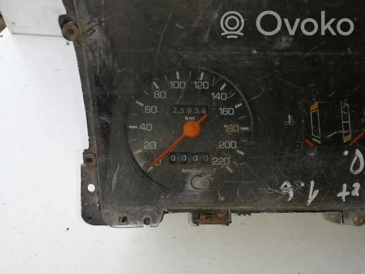 Ford Orion Compteur de vitesse tableau de bord 81AB10841BB