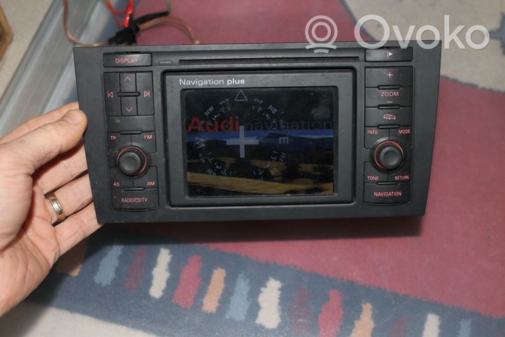 Audi A6 S6 C5 4B Radio/CD/DVD/GPS-pääyksikkö 4B0035192K