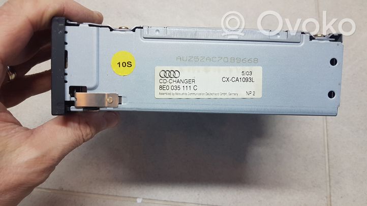 Audi A4 S4 B6 8E 8H CD/DVD keitiklis 8E0035111C