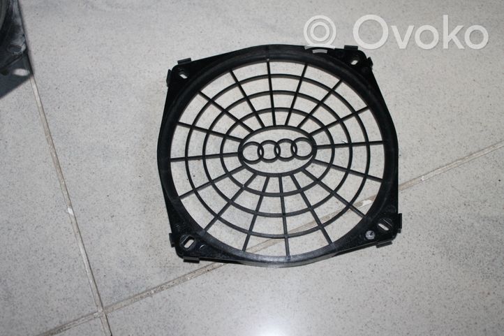 Audi A4 S4 B7 8E 8H Griglia/mascherina subwoofer 2752507033