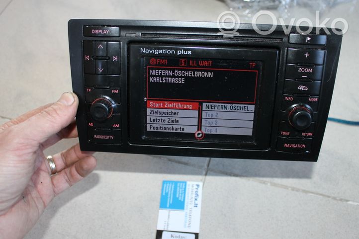 Audi A8 S8 D2 4D Unità principale autoradio/CD/DVD/GPS 4D0035192E