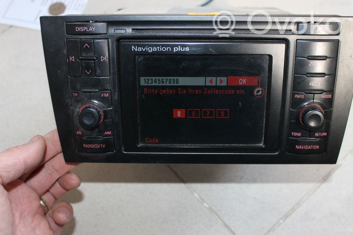 Audi A6 S6 C5 4B Panel / Radioodtwarzacz CD/DVD/GPS 4B0035192E