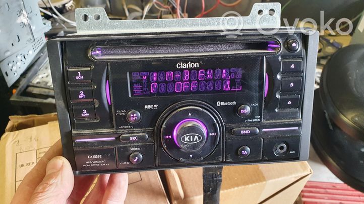 KIA Sorento Panel / Radioodtwarzacz CD/DVD/GPS CLARION