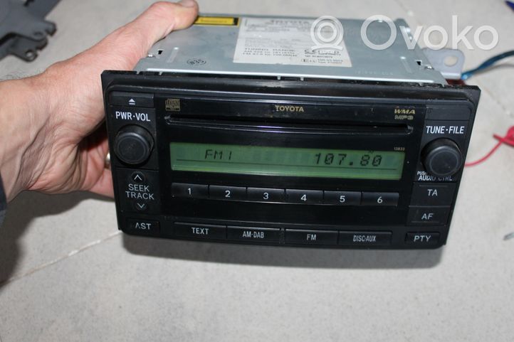 Toyota Land Cruiser (J150) Panel / Radioodtwarzacz CD/DVD/GPS 8612060D20