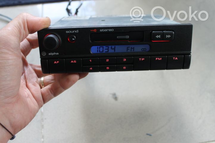 Volkswagen Transporter - Caravelle T4 Panel / Radioodtwarzacz CD/DVD/GPS 6X0035153
