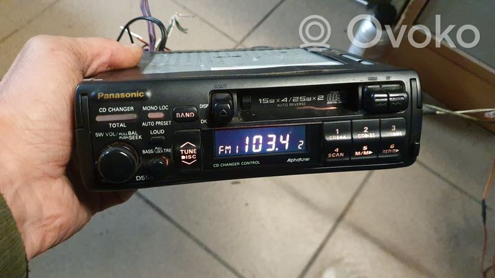 BMW 3 E36 Radio/CD/DVD/GPS-pääyksikkö CQD55VEG