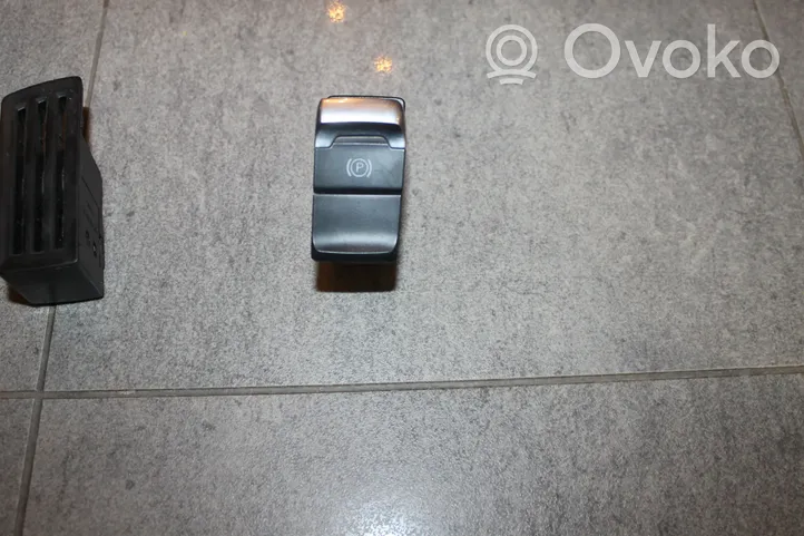 Audi Q5 SQ5 Przycisk / Włącznik hamulca ręcznego 8K2927225E