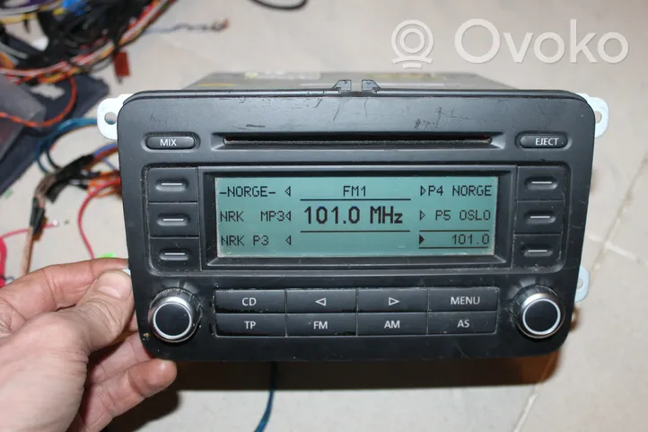 Volkswagen Golf Plus Unidad delantera de radio/CD/DVD/GPS 1K0035186P