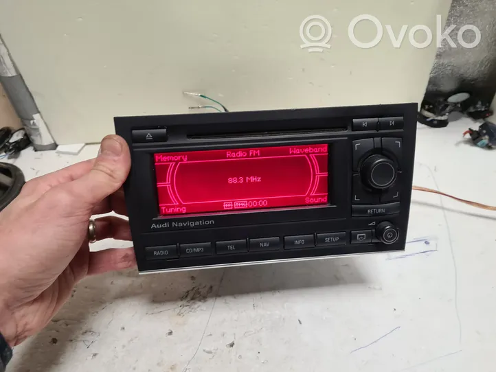 Audi A4 S4 B7 8E 8H Unità principale autoradio/CD/DVD/GPS 8E0035192S