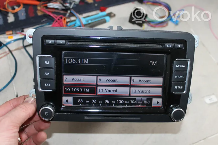 Volkswagen Tiguan Panel / Radioodtwarzacz CD/DVD/GPS 1K0035180AE