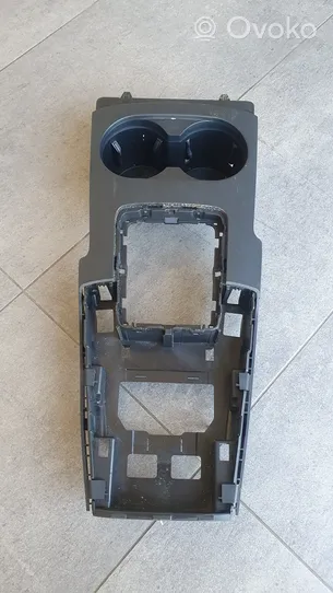 Audi A3 S3 8V Pavarų perjungimo svirties apdaila (plastikinė) 8V2864261A