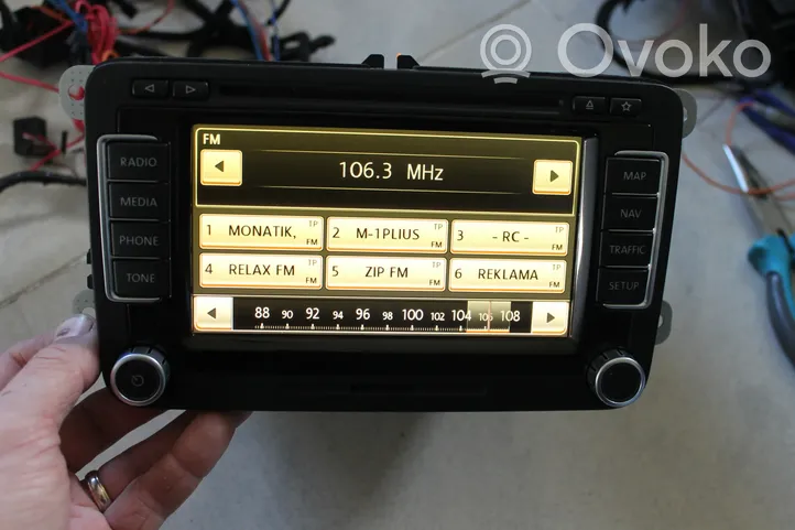 Volkswagen Tiguan Radio/CD/DVD/GPS-pääyksikkö 1T0035680C