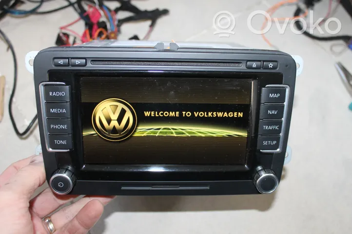 Volkswagen Tiguan Unité principale radio / CD / DVD / GPS 1T0035680C