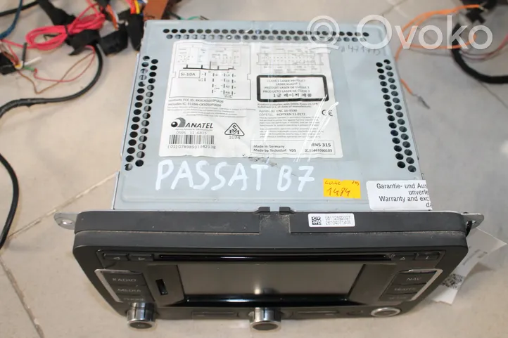 Volkswagen PASSAT B7 Radio/CD/DVD/GPS head unit 3C8035279R
