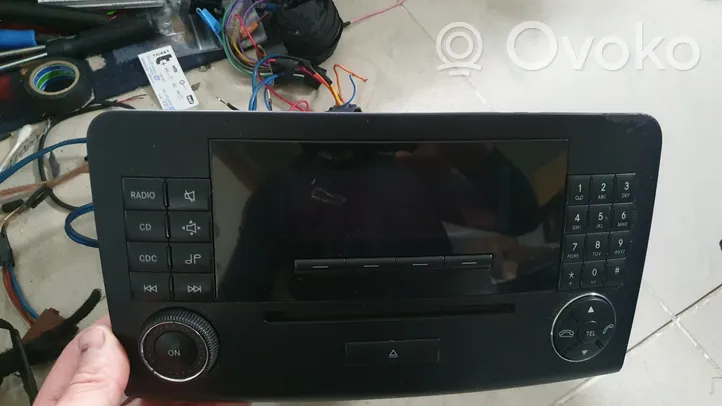 Mercedes-Benz ML W164 Unità principale autoradio/CD/DVD/GPS A1648209289