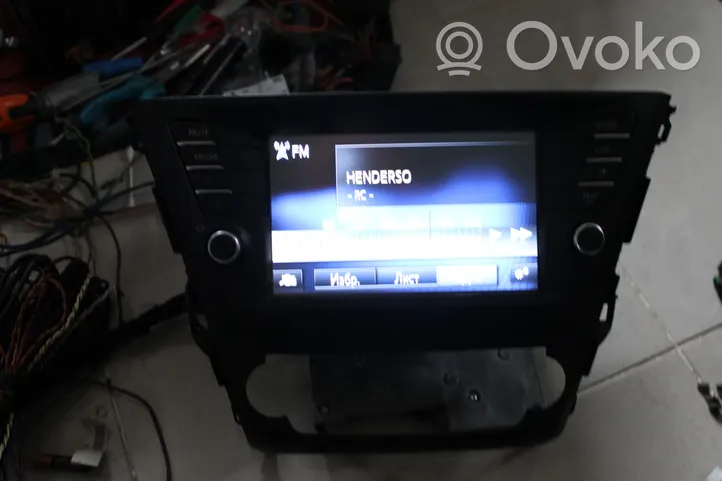 Toyota Avensis T270 Panel / Radioodtwarzacz CD/DVD/GPS 8614005200