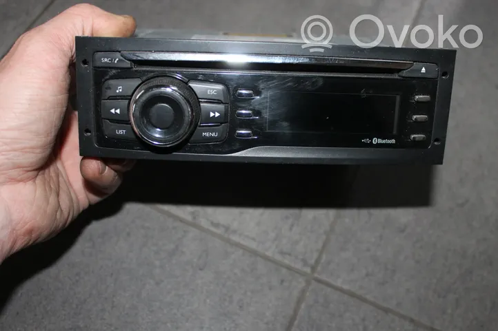 Peugeot iOn Radio/CD/DVD/GPS-pääyksikkö 96748368XT