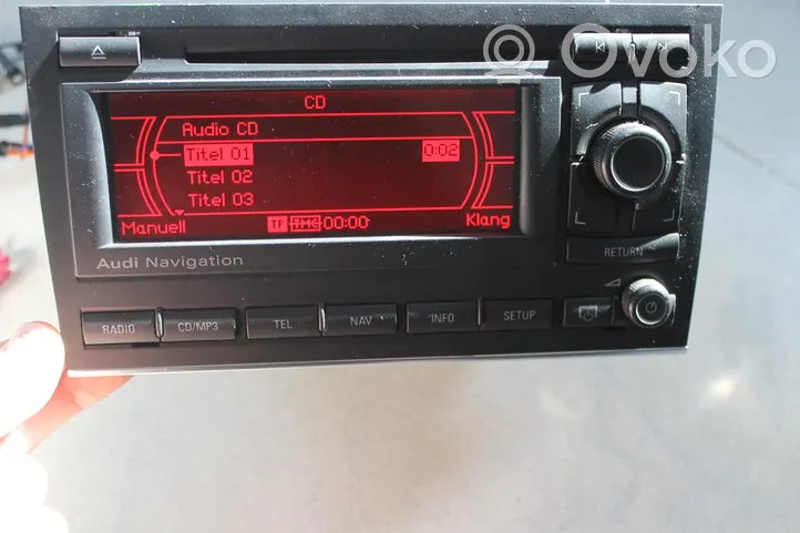 Audi A4 S4 B6 8E 8H Radio/CD/DVD/GPS-pääyksikkö 8E0035192G