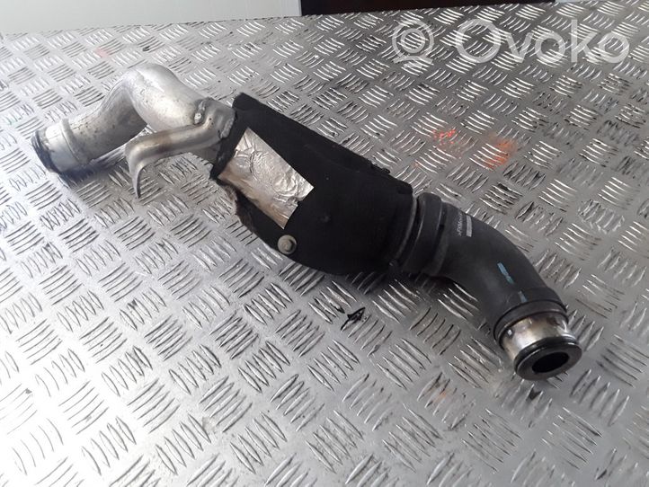 Dodge Journey Turboahtimen ilmanoton letku 038131111