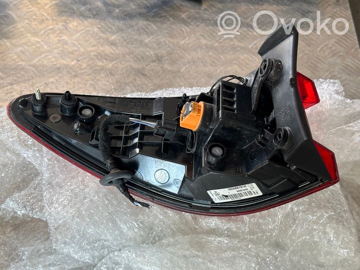 Renault Kadjar Задний фонарь в кузове 265508701R