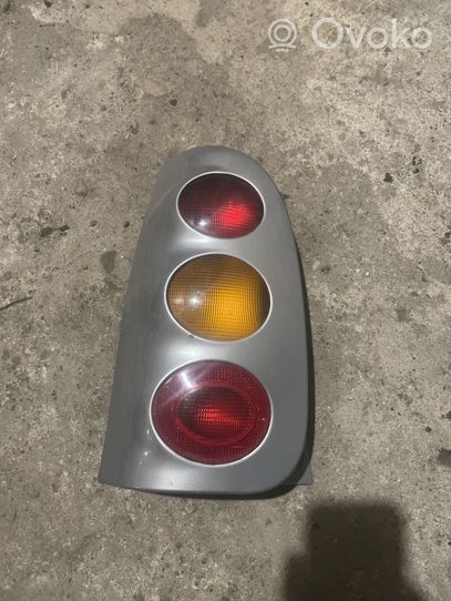 Smart ForTwo I Lampy tylnej klapy bagażnika 253041L